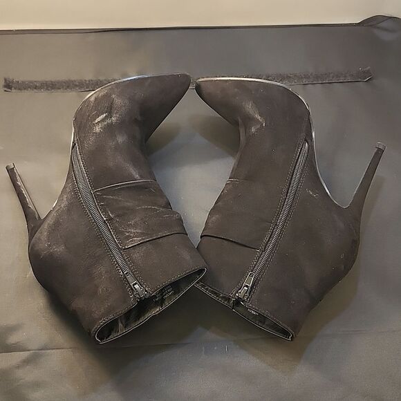 JUSTFAB POINTED TOE SIDE ZIPPER CLOSURE WOMEN'S ANKLE BOWNOT  BOOTIES - Picture 14 of 14